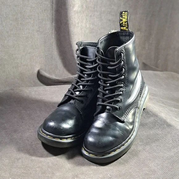 Black 146 Combat Boot Martens Shoes Dr Martens 1821 146 Black